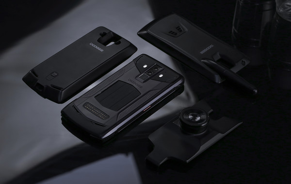 DOOGEE S90 – первый защищенный смартфон с модульным дизайном