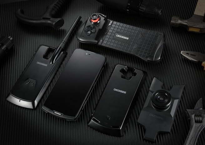 DOOGEE на MWC 2019 выпустит модульный смартфон S90 и новинки Y-cерии