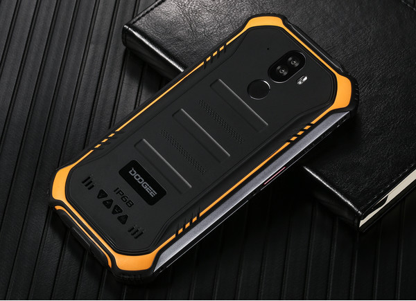 Старт продаж модульного DOOGEE S90Pro и противоударного смартфона с NFC –S40