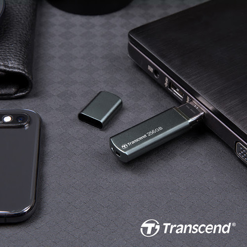 Transcend JetFlash 910 - производительный USB-накопитель повышенной надежности