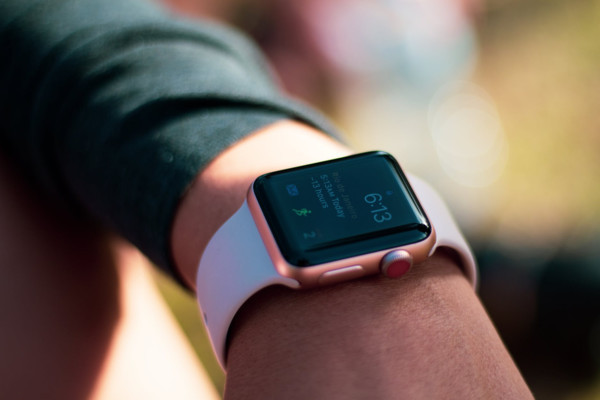 Как Apple Watch заботятся о вашем здоровье: 6 показателей для контроля часами