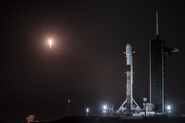 SpaceX построит завод Starlink в Техасе — сервис развернётся до конца года в 25