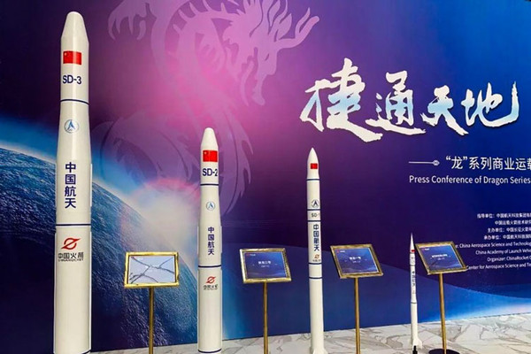 Китай создаст новую ракету для массовых запусков малогабаритных спутников